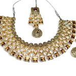 Kundan necklace set with Maang Tikka