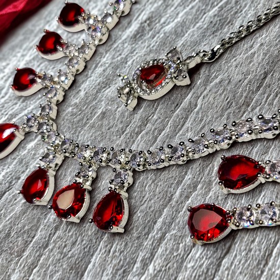 Red ruby Necklace set with earrings and maang tika